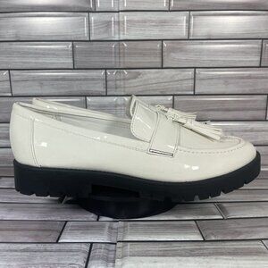 Bandolino Women's White Fillup III Penny‎ Loafer Shoe Size 9-NEW
